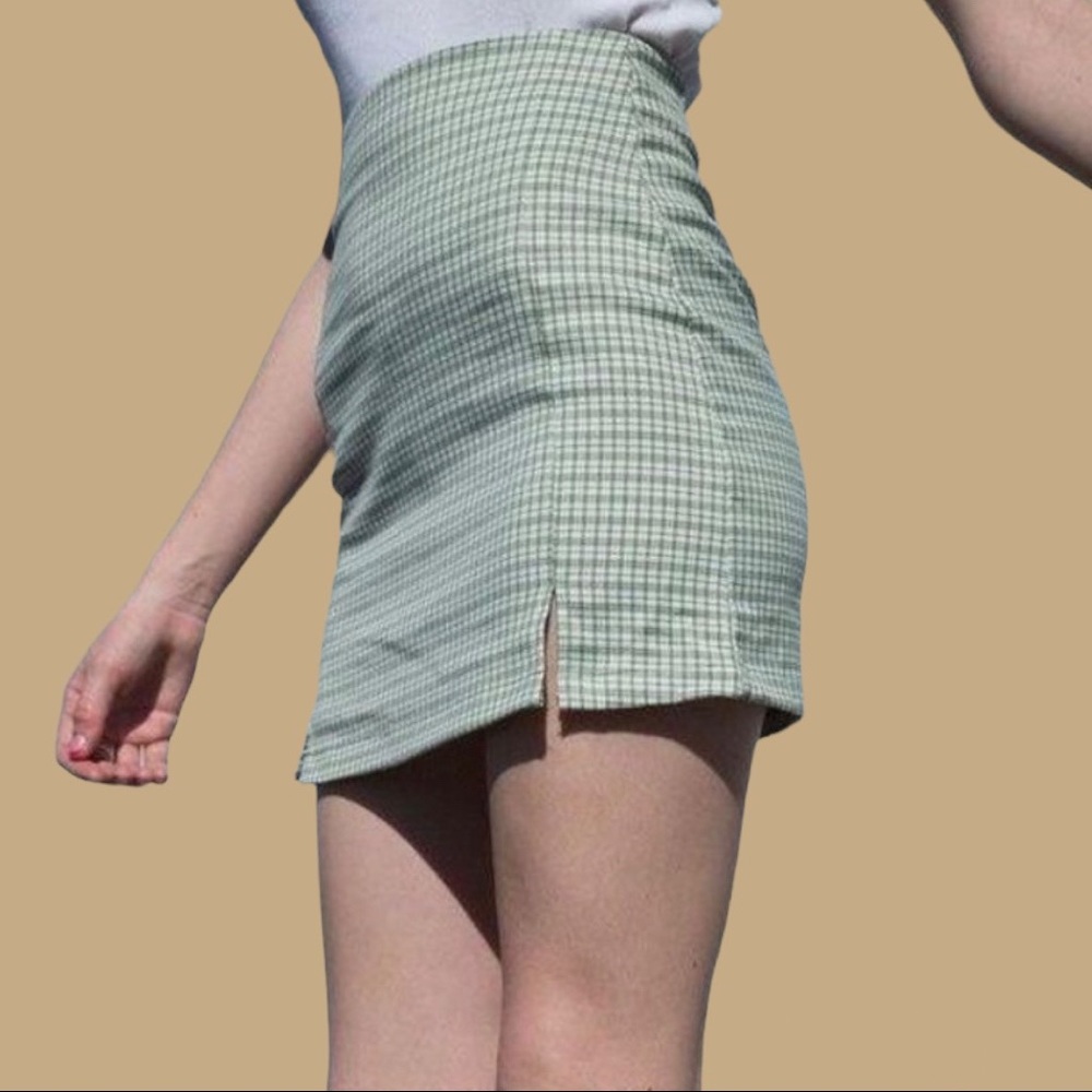 NWT Brandy Melville Green Plaid Skirt